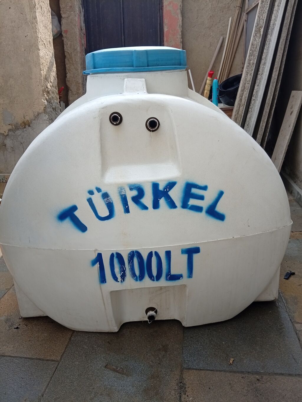 Bak, Plastik, 1000 l l, İşlənmiş, Ünvandan götürmə — Su çənləri, kanisterləri, bochkalar, Bakı