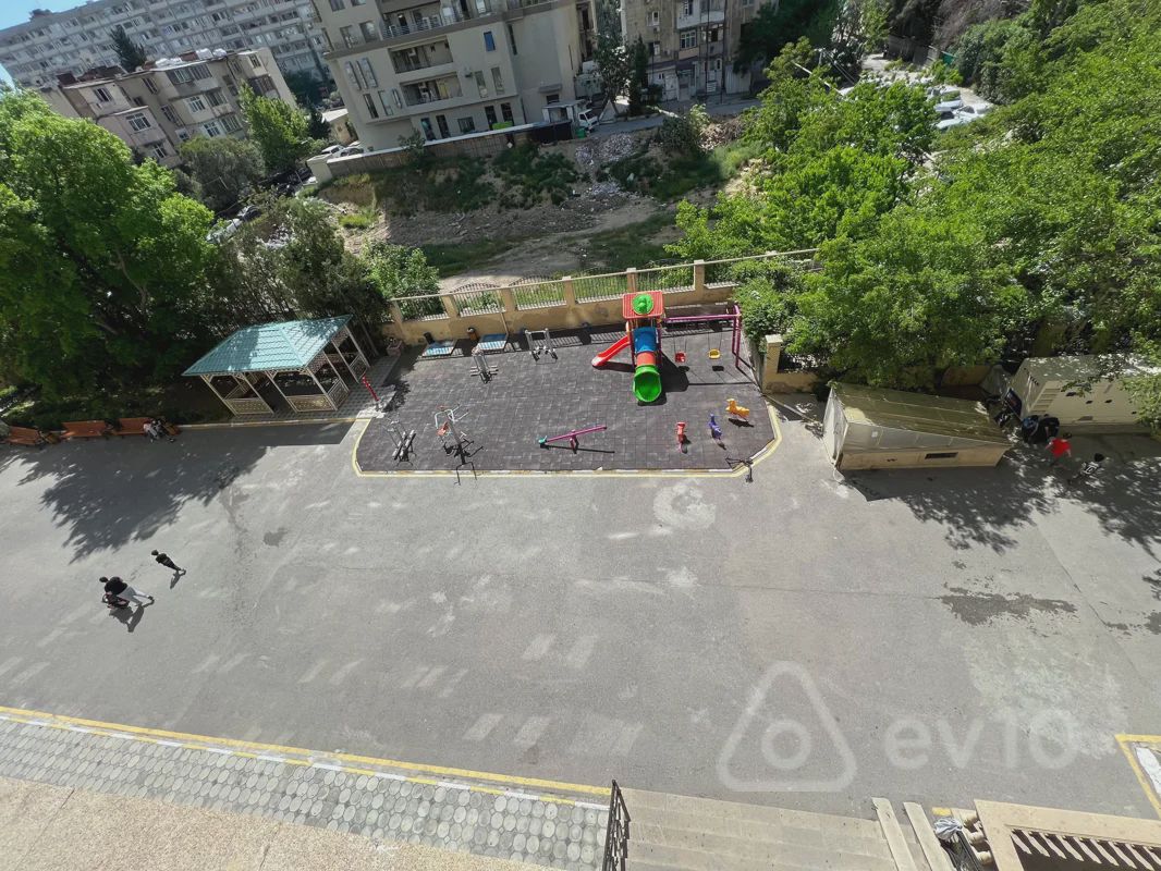 For sale: 2-room apartment (new building), 52 m² — Mənzil, Bakı