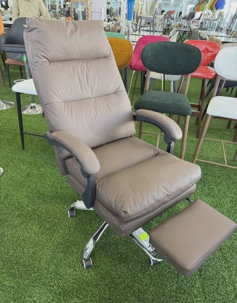 Kreslo Bej rəng — 330 ₼ · Баку · Ofis mebeli Kreslo Bej rəng — Баку