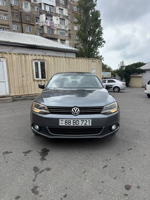 Volkswagen Jetta: 2.5 l Sedan — 12 300 ₼ · Bakı · Avtomobillər Volkswagen Jetta: 2.5 l Sedan — Bakı