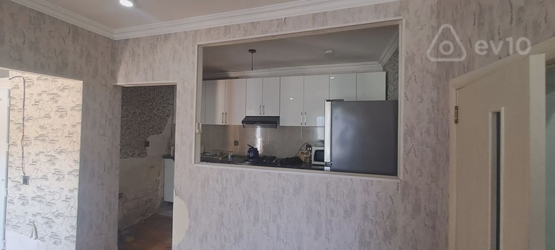 For sale: 3-room apartment (old building), 100 m² — Mənzil, Bakı (3)