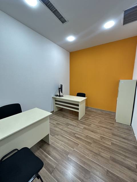İcarəyə verilir 1 otaqlı ofis 13 m² — 449 ₼ · Baku · Ofis İcarəyə verilir 1 otaqlı ofis 13 m² — Baku
