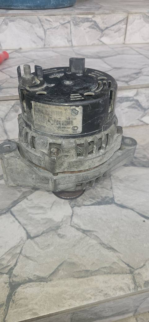 Avtomobil generatoru (alternator) - Tip: 12V alternator - Güc: 115A — Bakı