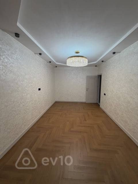 4 otaqlı mənzil, 110 m², Babək prospekti — Баку