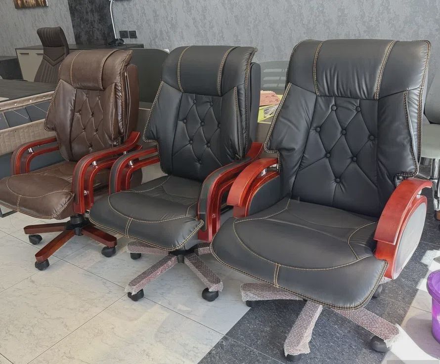 Kreslo Qara rəng — Ofis mebeli, Bakı