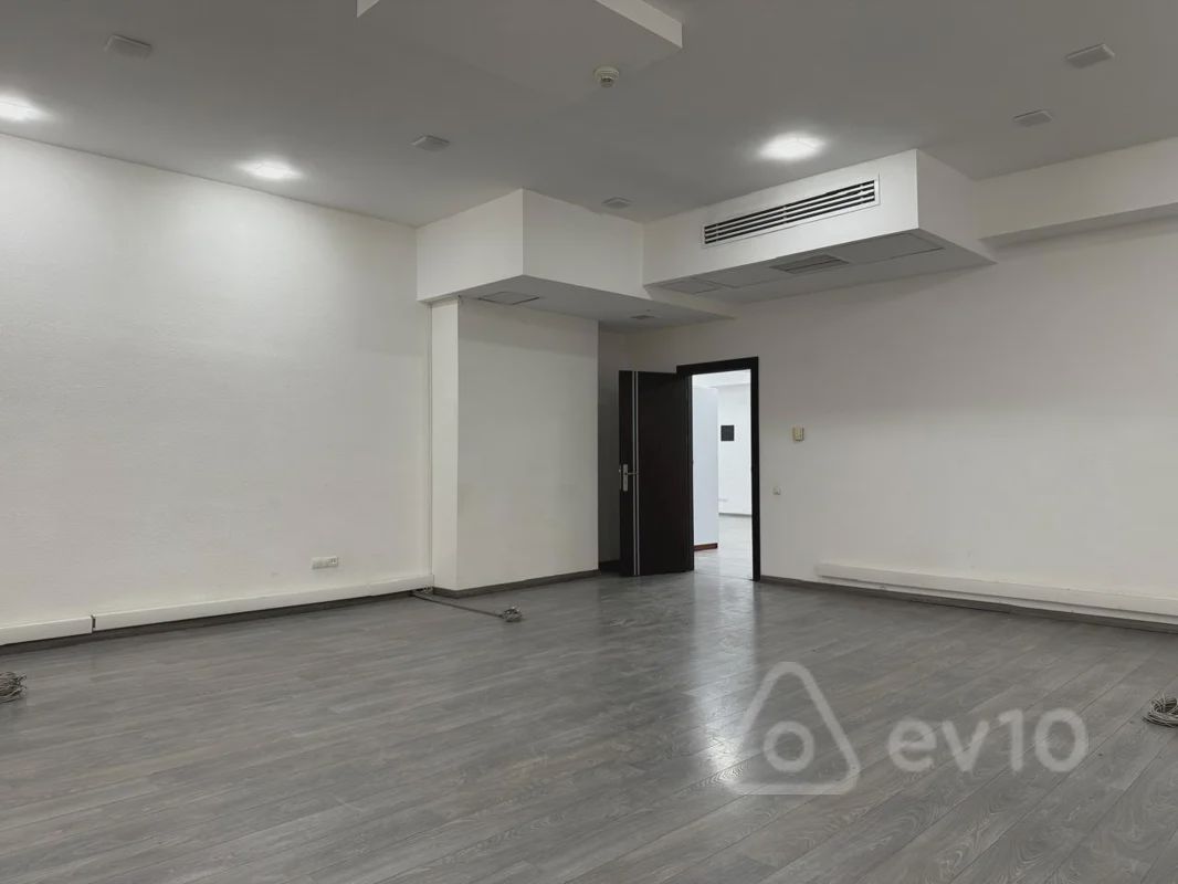 For rent: 4-room office, 250 m² — Ofis, Bakı (10)