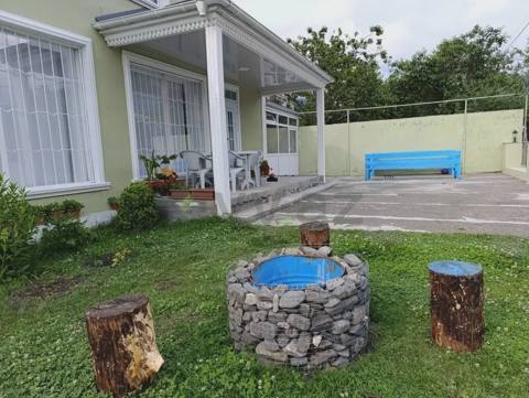 4 otaqlı Həyət evi Kirayə (günlük), Qax — Qax