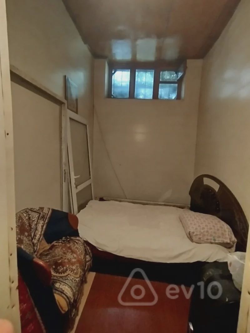 For sale: 3-room apartment (old building), 80 m² — Mənzil, Bakı (5)