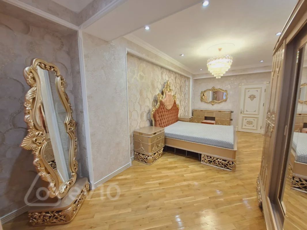 For sale: 4-room apartment (new building), 150 m² — Mənzil, Bakı (10)