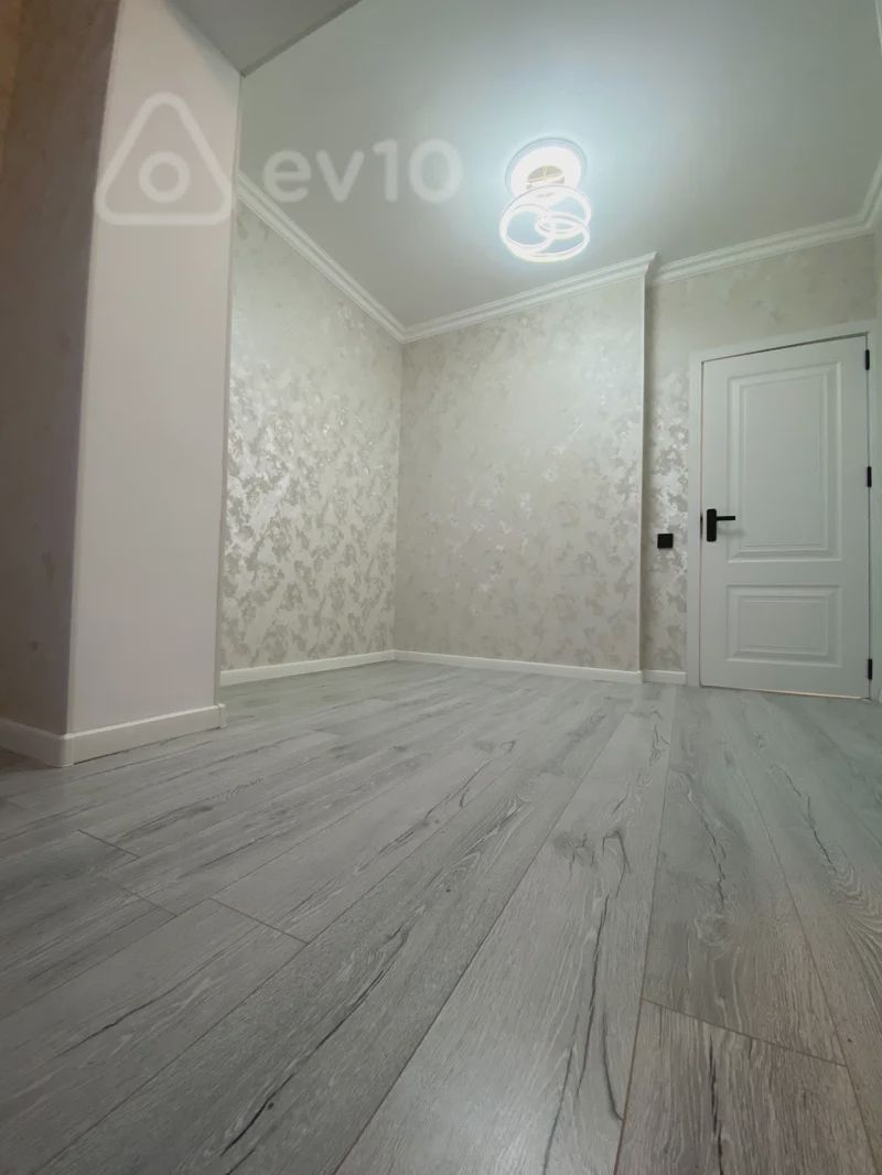 For sale: 2-room apartment (old building), 35 m² — Mənzil, Bakı (7)