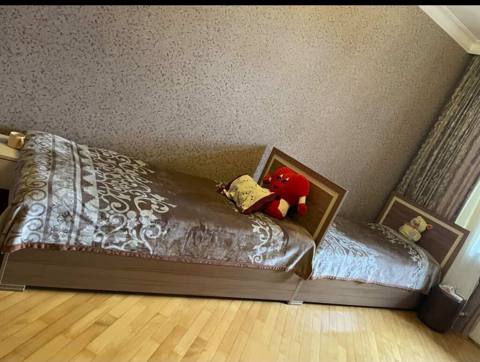 2 eded tekneferlik kravat birlikde 300 manata satılır .ikisi — Furniture