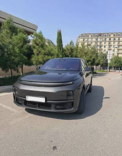 Li Auto L7, 2024 il, 42000 km, 1.5 L — Avtomobil