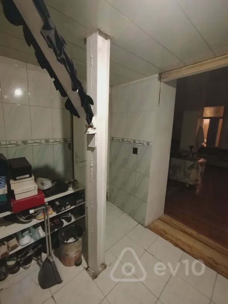 For sale: 3-room apartment (old building), 80 m² — Mənzil, Bakı (10)