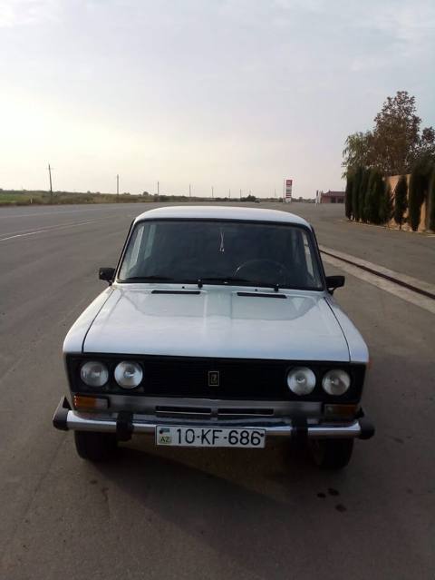 VAZ 2106 sedan – klassik Sovet avtomobili Xarici görünüş: - Rəng — Imishli