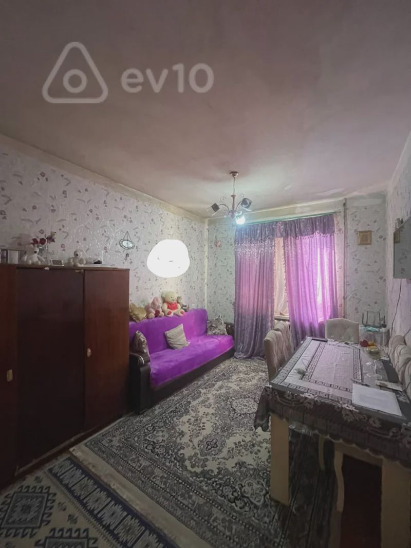 For sale: 3-room apartment (old building), 80 m² — Mənzil, Bakı