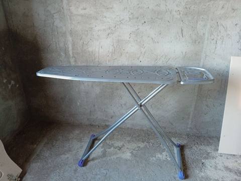 Metal ütü masası - Material: Tamamilə metal konstruksiya — Баку