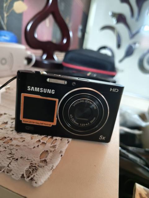 Samsung rəqəmsal fotoaparat - Model: Samsung kompakt kamera, HD video — Baku