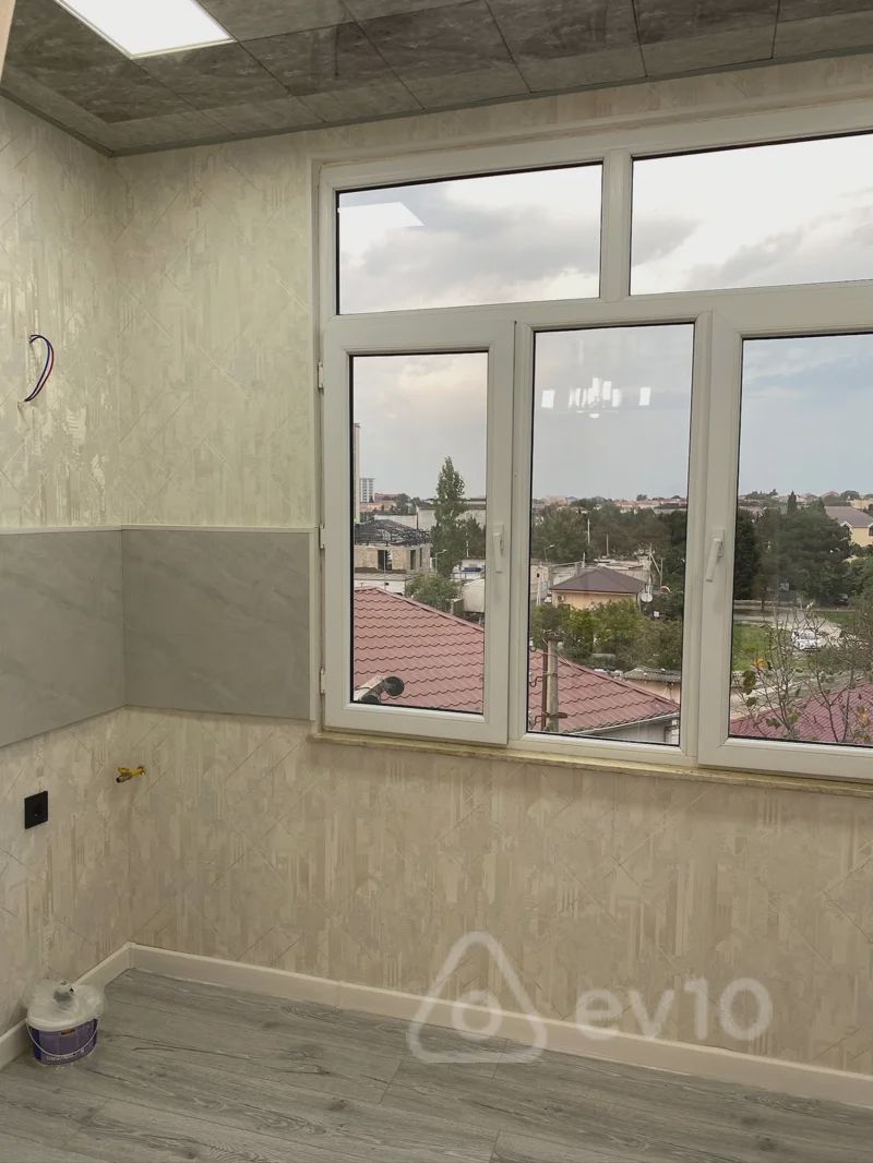 For sale: 2-room apartment (old building), 35 m² — Mənzil, Bakı (11)