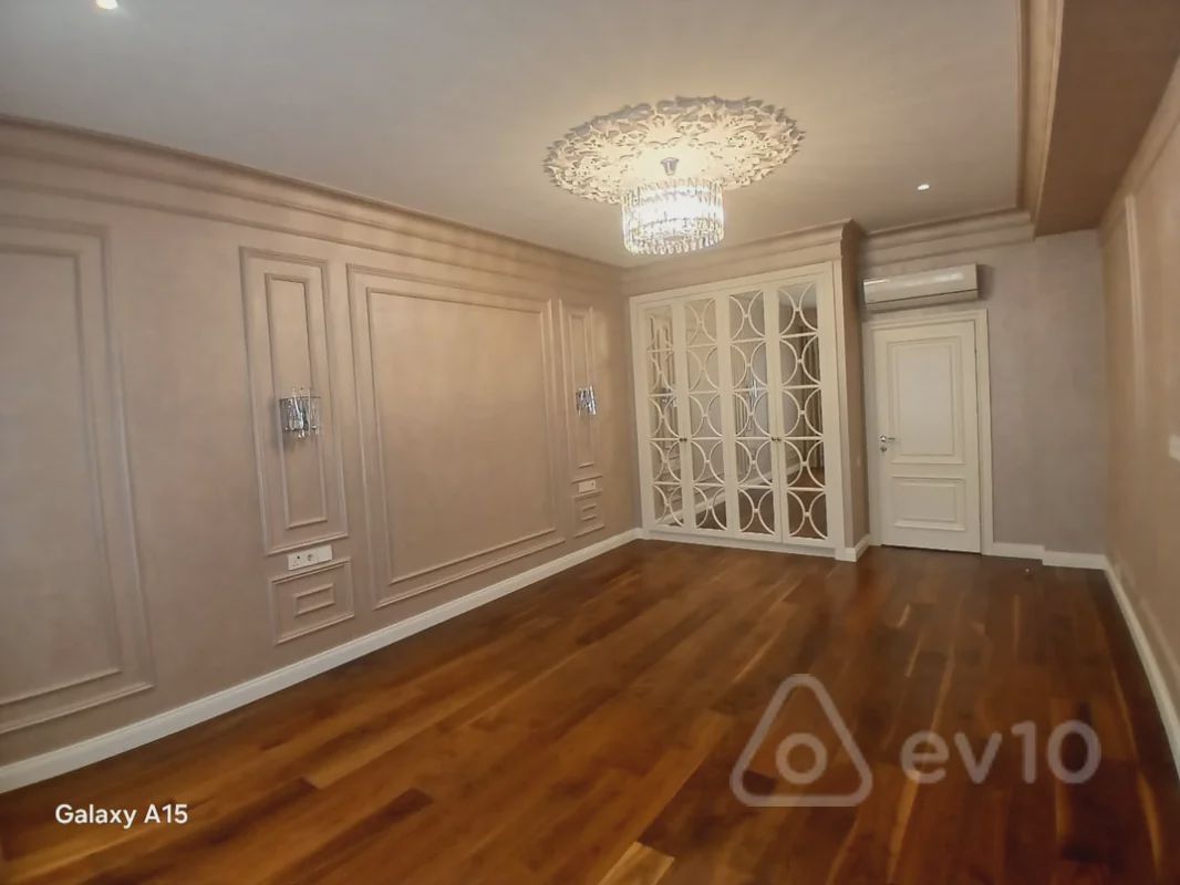 For sale: 4-room apartment (new building), 211 m² — Mənzil, Bakı (8)