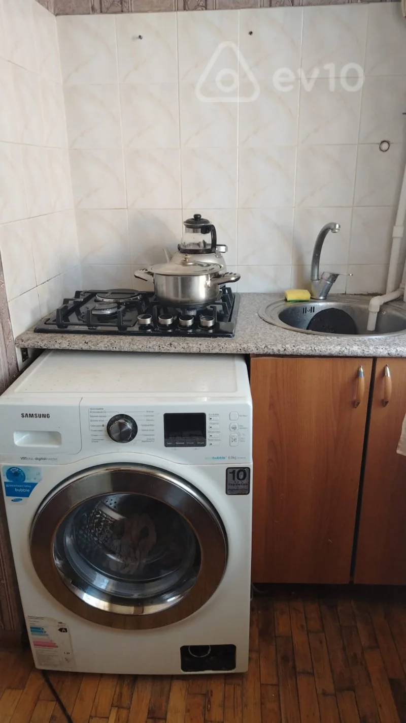 For sale: 3-room apartment (old building), 70 m² — Mənzil, Bakı (9)
