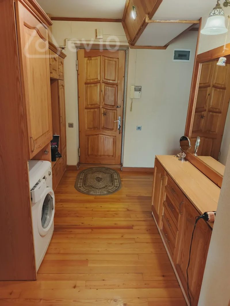 For sale: 3-room apartment (old building), 70 m² — Mənzil, Bakı (10)