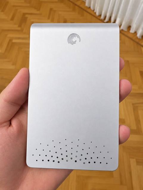Seagate xarici sərt disk - Metalik gümüş rəngli, yığcam və yüngül — Баку