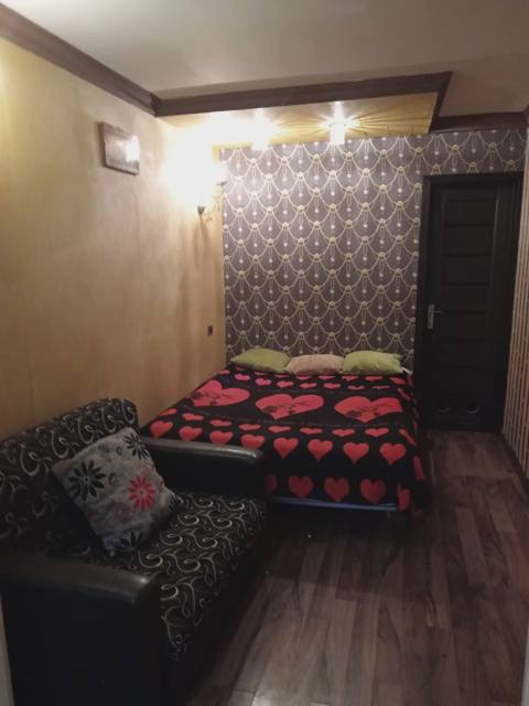 Binəqədi r., 3 otaqlı Köhnə tikili satılır - 63 m², 1/5 mərtəbə — Baku