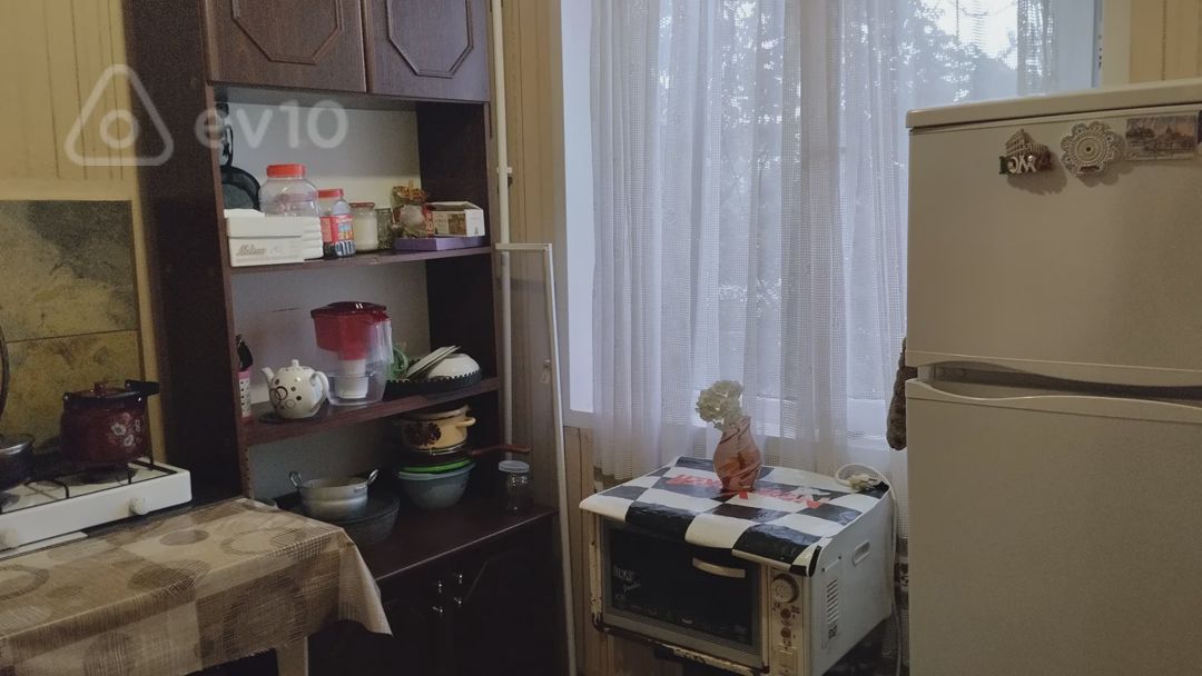 For sale: 1-room apartment (old building), 40 m² — Mənzil, Bakı (5)