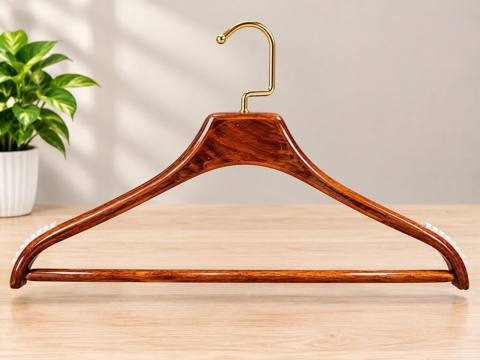 Taxta paltar askıları dəsti - Material: sıx, cilalanmış bərk ağac — Furniture