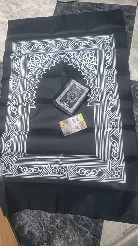 Səyahət üçün namaz dəsti - Portativ namaz xalçası: Qara rəngdə, ağ — 15 ₼ · Баку · Digər Səyahət üçün namaz dəsti - Portativ namaz xalçası: Qara rəngdə, ağ — Баку