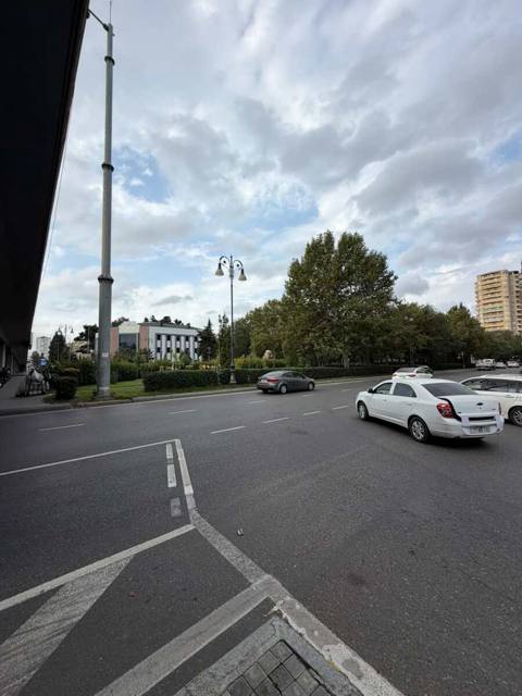 Satılır 2 otaqlı köhnə tikili 70 m² — Emlak