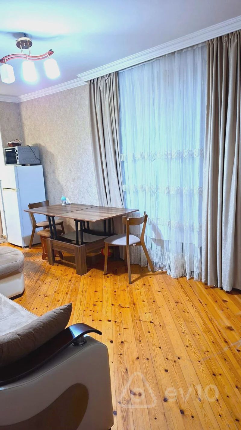For sale: 2-room apartment (old building), 45 m² — Mənzil, Bakı (2)