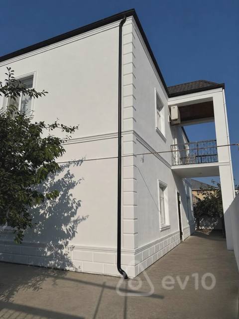6 otaqlı həyət evi, 300 m², 3 cü Massiv — Baku