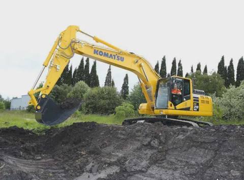Ekskavator Komatsu PC210, 2025 model — 229 000 ₼ · Bakı · Ekskavatorlar Ekskavator Komatsu PC210, 2025 model — Bakı