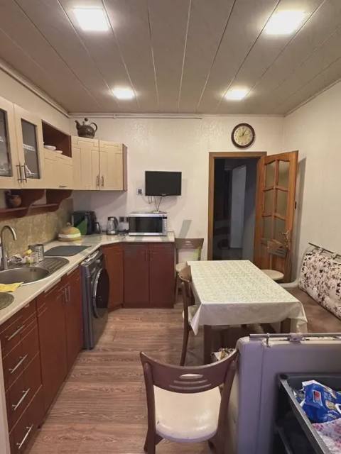 4 otaqlı mənzil Köhnə tikili Satılır, Yeni Günəşli qəs., Suraxanı, Bakı — Real estate