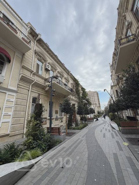 2 otaqlı mənzil, 75 m², Bakı, Bakı, Təbriz Xəlilbəyli küçəsi — kirayə — 1 500 ₼ · 2 комн. · 75 м² · 1/2 этаж · Баку, Yasamal · Mənzil 2 otaqlı mənzil, 75 m², Bakı, Bakı, Təbriz Xəlilbəyli küçəsi — kirayə — Баку