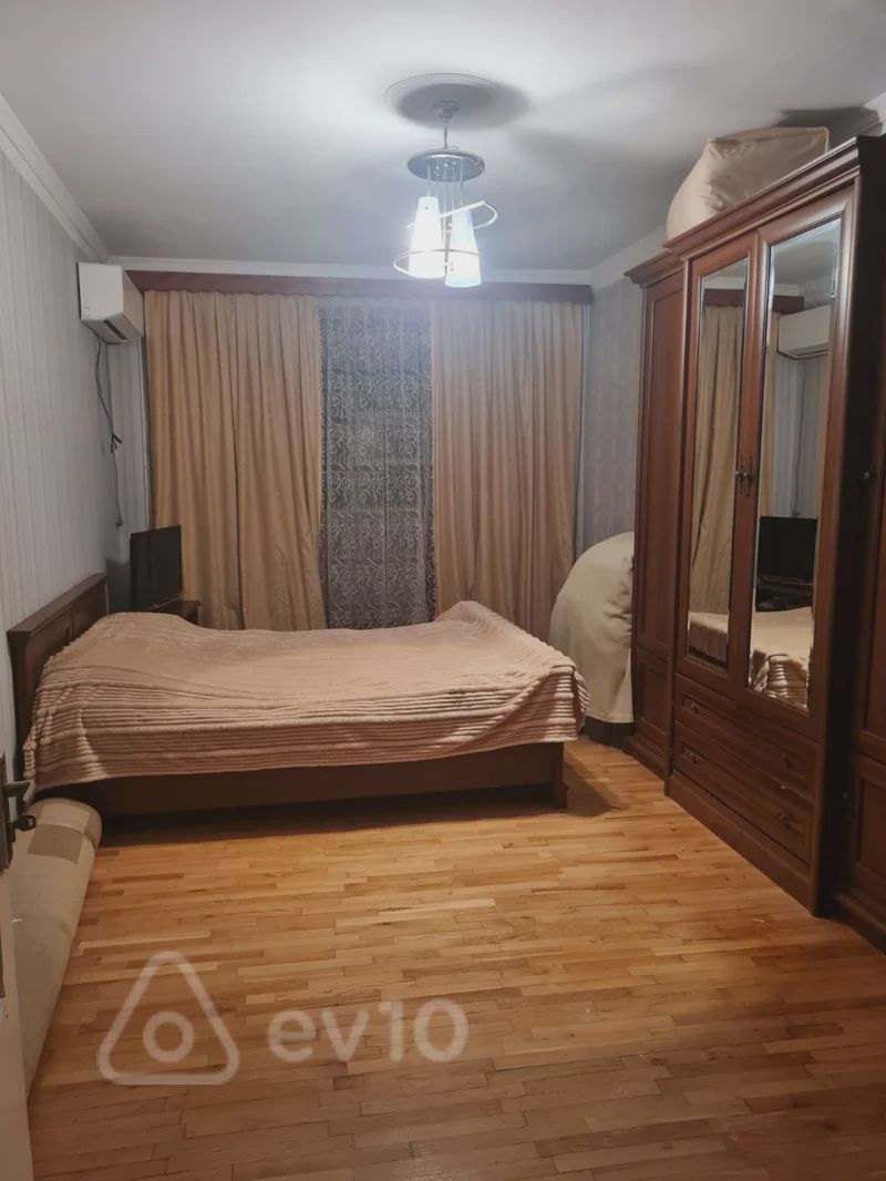 For sale: 3-room apartment (old building), 70 m² — Mənzil, Bakı (5)
