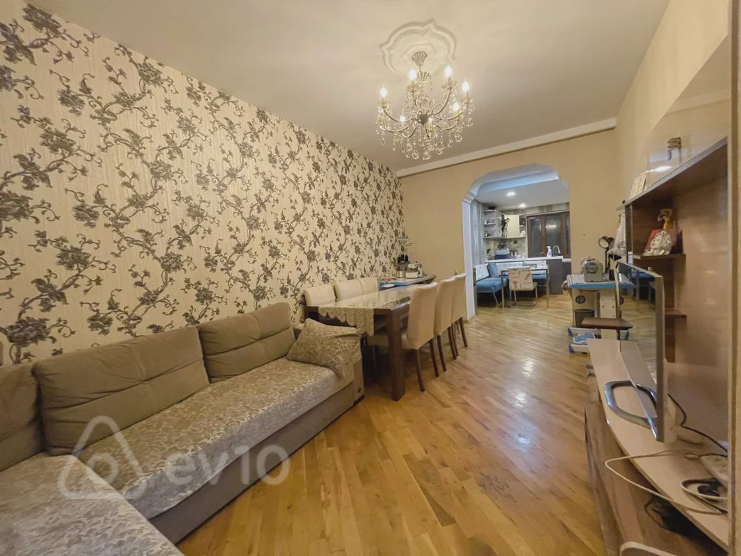 For sale: 4-room apartment (old building), 90 m² — Mənzil, Bakı (6)