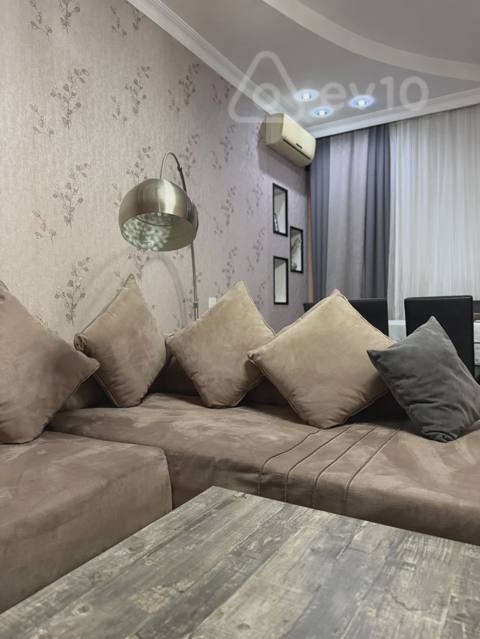 2 otaqlı mənzil, 100 m², Mehdi Mehdiyev küç. — kirayə — Baku