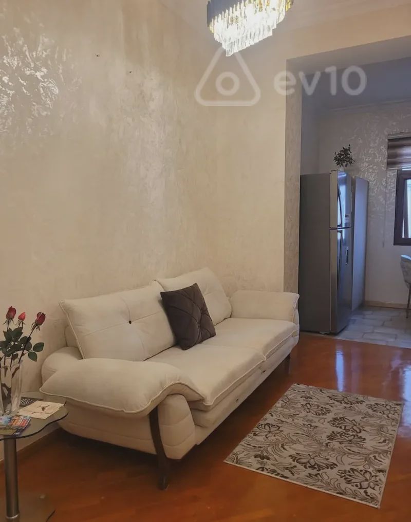 For rent: 2-room apartment (old building), 70 m² — Mənzil, Bakı (5)