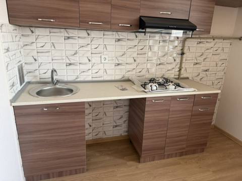 Mətbəx mebeli və texnika desti Yenıdır Islenılmeyıb Mebel tek -300 — Furniture