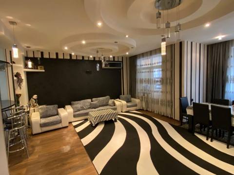 Yasamalda, Yeni Yasamalda (İnşaatçılar Metrosuna 7-8 Dəqiqəlik) 130 — MyDom Əmlak Agentliyi
