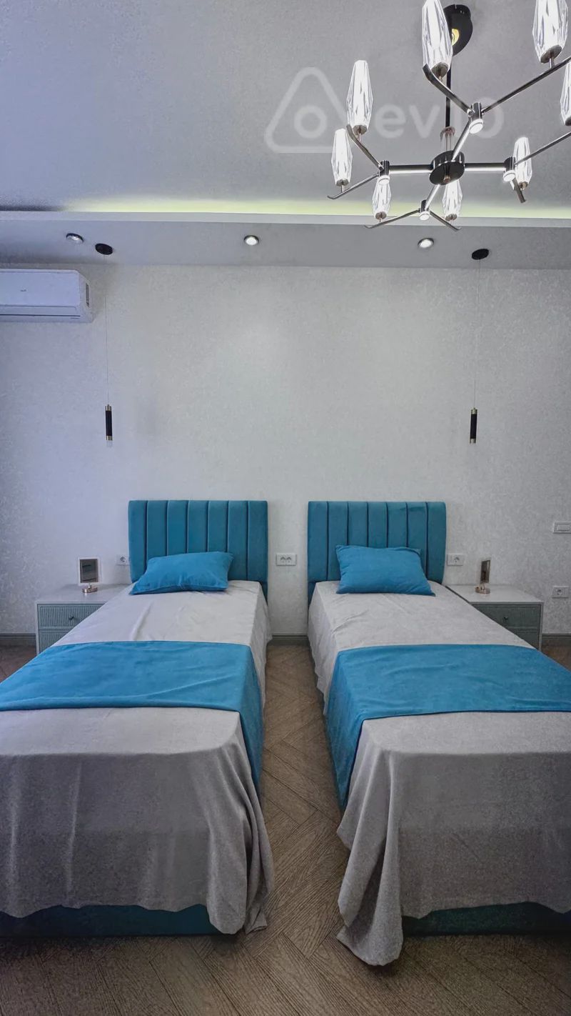 For sale: 4-room apartment (new building), 186 m² — Mənzil, Bakı (9)