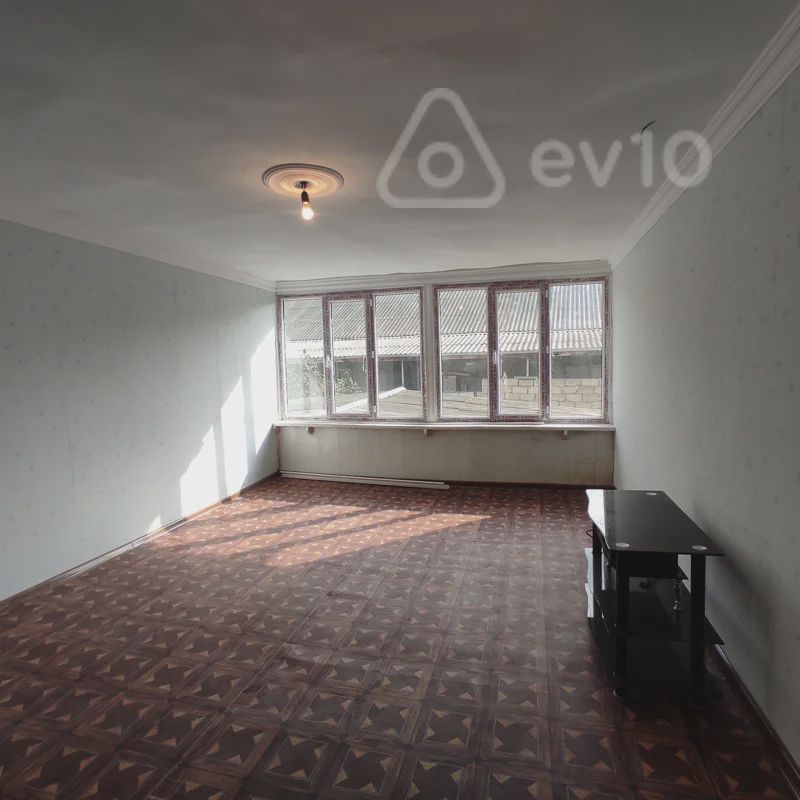For sale: 2-room apartment (old building), 55 m² — Mənzil, Bakı (11)