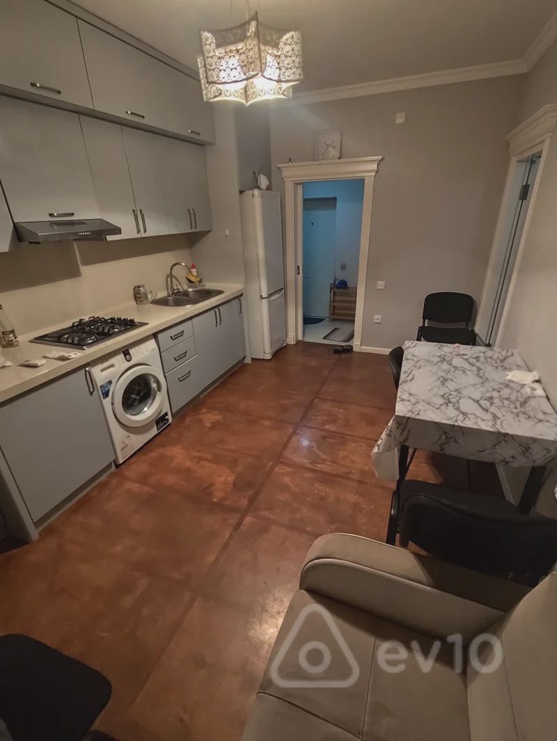 For rent: 2-room apartment (old building), 45 m² — Mənzil, Bakı (11)