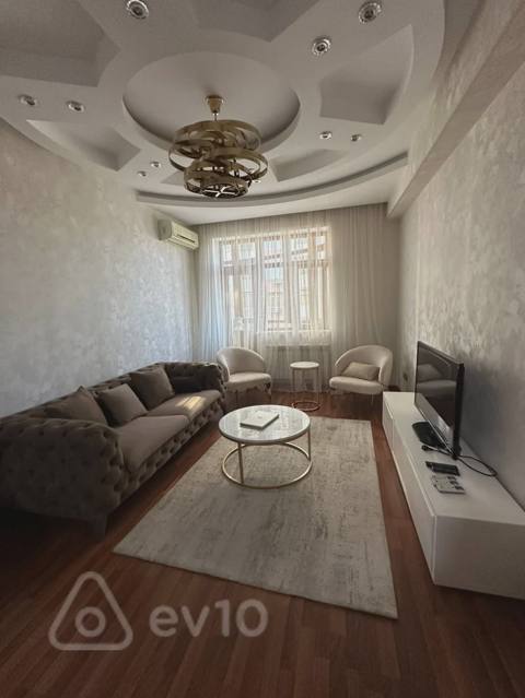2 otaqlı mənzil, 82 m², Yüsif Vəzir Çəmənzəminli küç. — kirayə — 1 000 ₼ · 2 бөлмө · 82 m² · 8/16 кабат · Баку, Nərimanov · Mənzil 2 otaqlı mənzil, 82 m², Yüsif Vəzir Çəmənzəminli küç. — kirayə — Баку