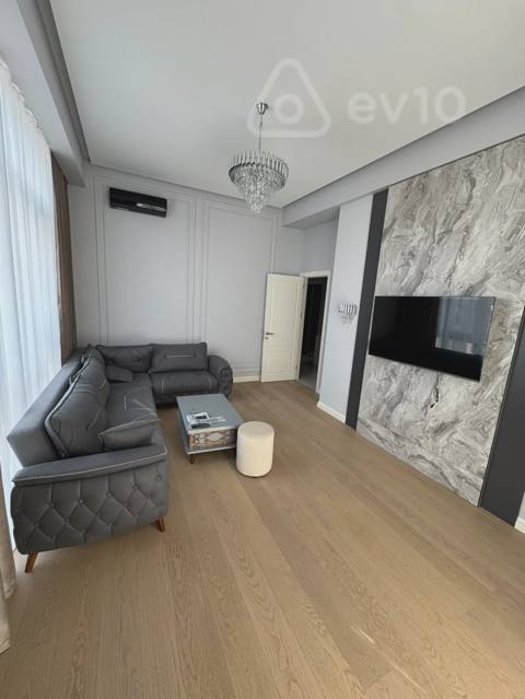 3 otaqlı mənzil, 90 m², İslam Abişov — kirayə — 1 400 ₼ · Baku · Mənzil 3 otaqlı mənzil, 90 m², İslam Abişov — kirayə — Baku