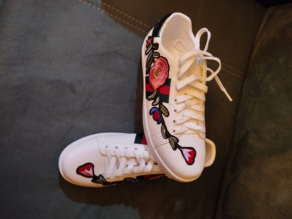 Gucci, Ölçü: 41, rəng - Ağ, Yeni — Krosovka, Bakı (2)
