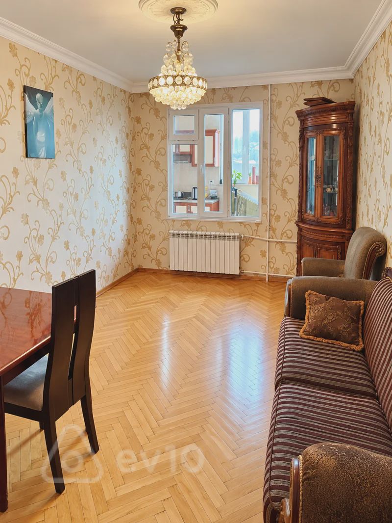 For sale: 3-room apartment (old building), 65 m² — Mənzil, Bakı