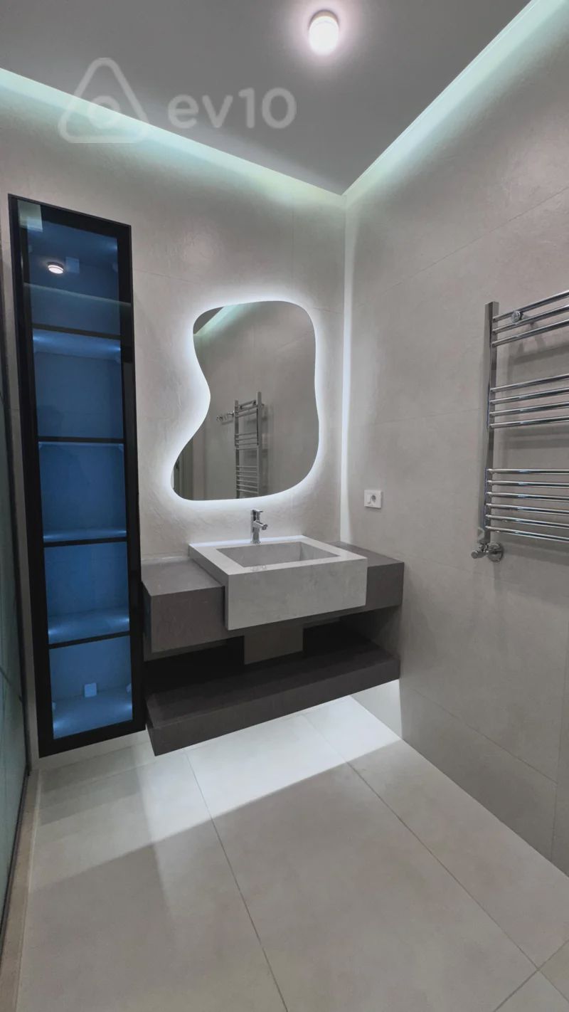 For sale: 4-room apartment (new building), 186 m² — Mənzil, Bakı (2)